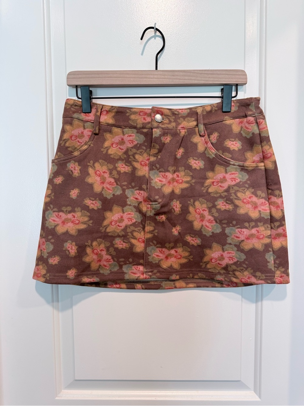 Cider Suede Mid Rise Floral Mini Skirt